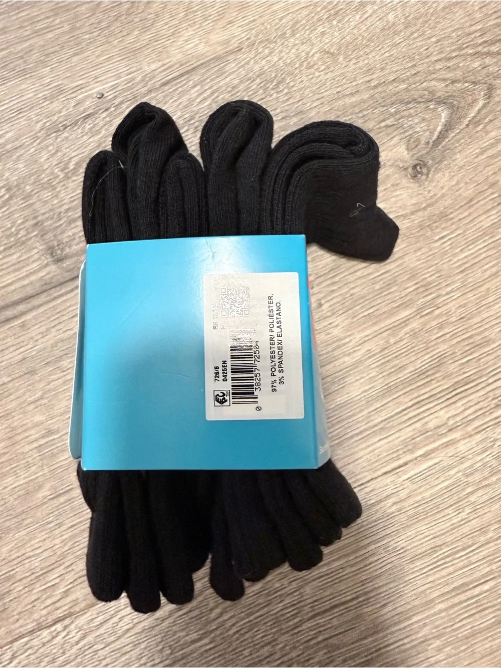 NWT Hanes Women’s Crew Socks Black Lightweight Cool Comfort